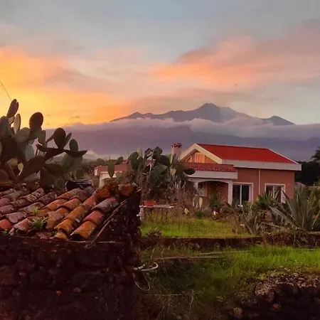 La Casa Del Sole Tra L'etna E Il Mare Casa vacanze Acireale