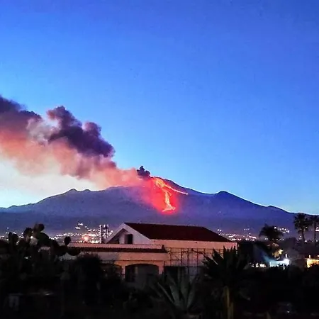 La Casa Del Sole Tra L'etna E Il Mare