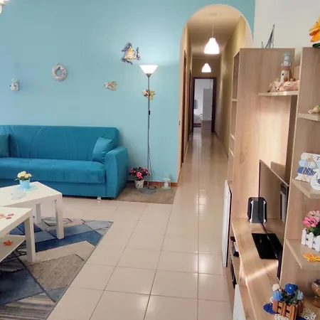 Casa Del Sole Con Vista Sull'etna A 200 Mt Dal Mare Holiday home