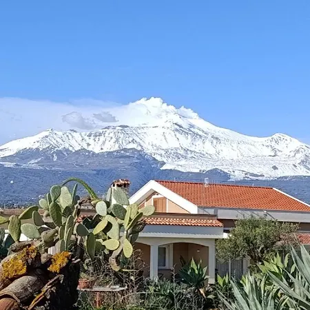 Holiday home Casa Del Sole Con Vista Sull'etna A 200 Mt Dal Mare Acireale
