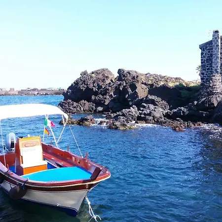 Casa Del Sole Tra L'etna E Il Mare Σπίτι διακοπών *